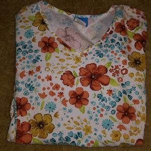 Scrub tops (3) size medium, Dickies etc